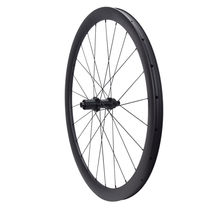 Steel spoke wheelset