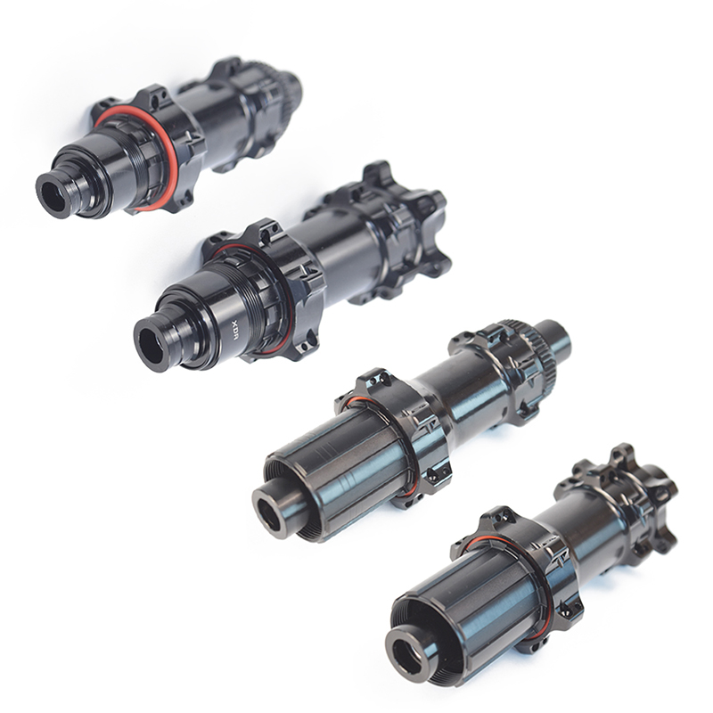 Disc brake center lock and 6 bolts