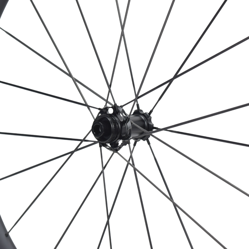 Ratchet 36T carbon spoke wheel