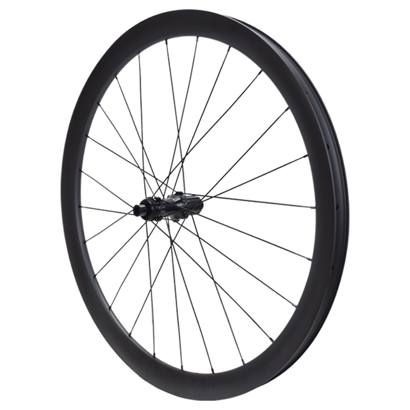 Steel spoke wheelset