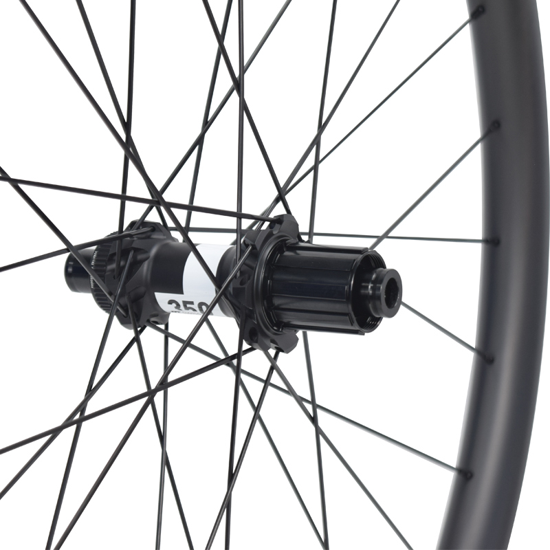 15*110mm rear 12*148mm hub wheels